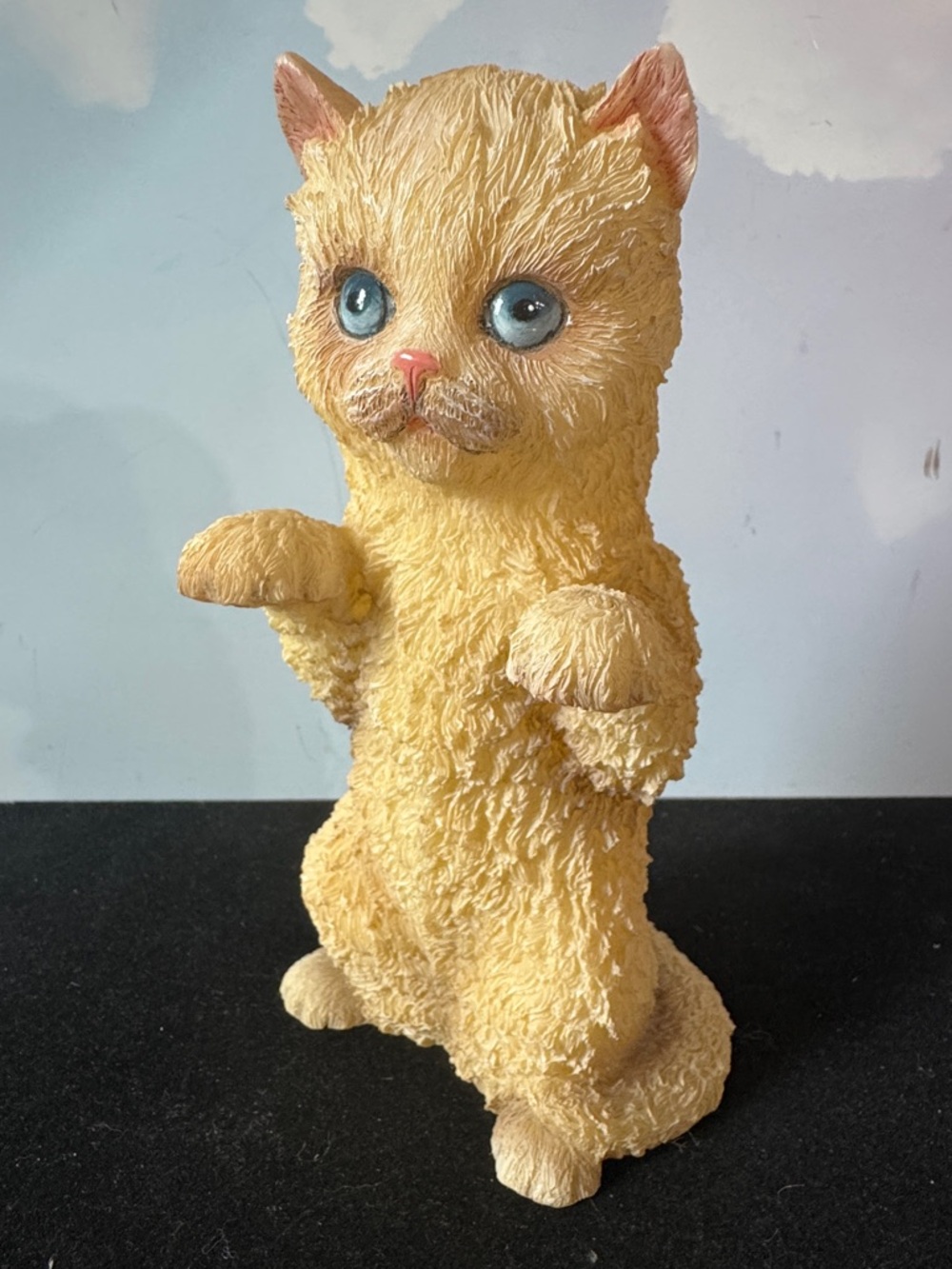 Vintage 1995 A.D.G. playful Yellow Cat Figurine with Blue Eyes-resin